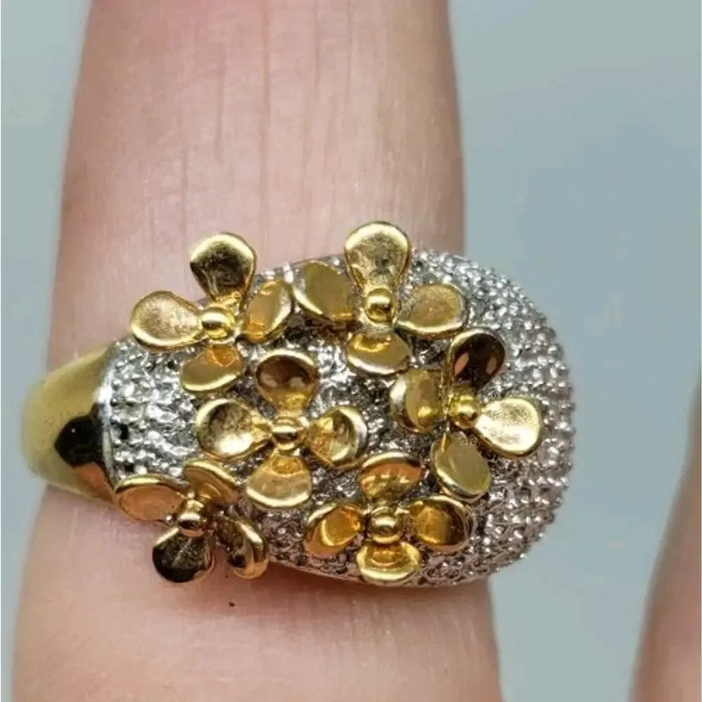 Ring 3D Flower Gold & Silver Statement Sz 10.25 Boho